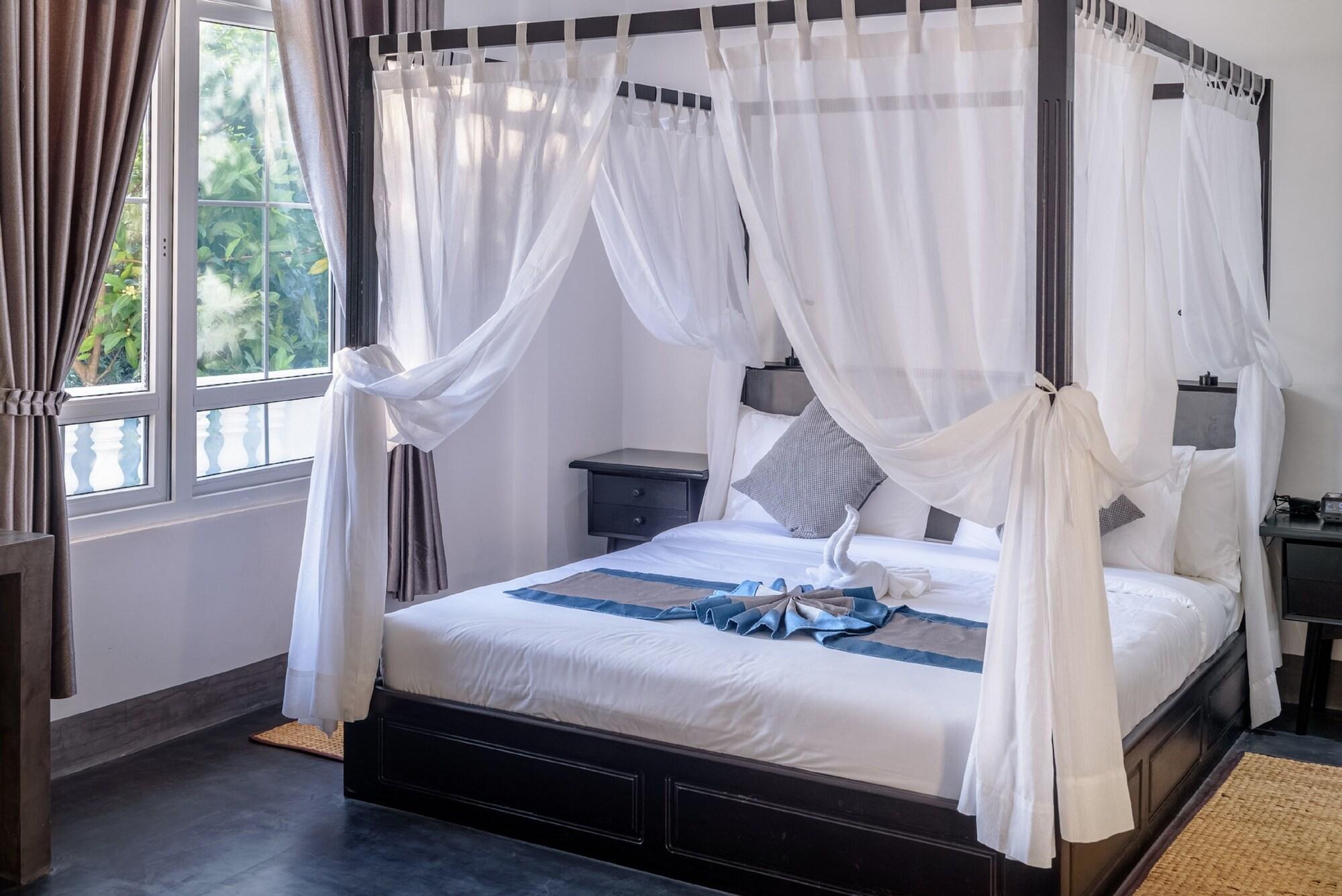 Hotel De L'Homme Пном Пен Екстериор снимка