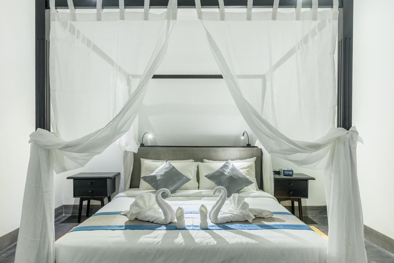 Hotel De L'Homme Пном Пен Екстериор снимка